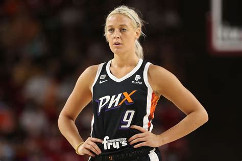 blonde wnba players